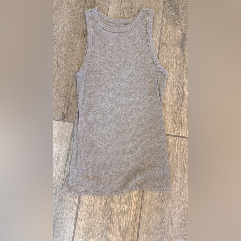 A new day cute grey stretchy tank.